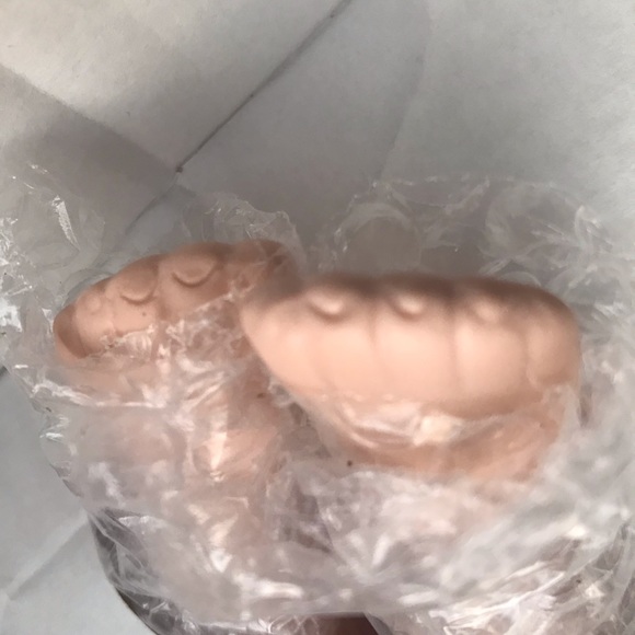 Porcelain Bedtime Prayer Doll - Picture 12 of 16